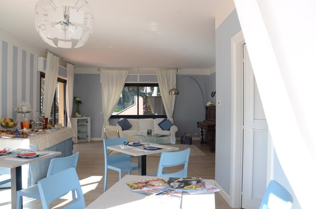 B&B Dodici Lune Marina dʼMarina dʼAndora Exteriör bild