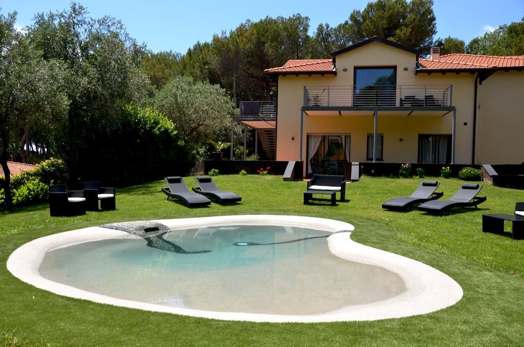 B&B Dodici Lune Marina dʼMarina dʼAndora Exteriör bild